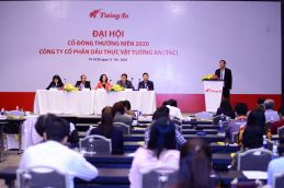 ĐHĐCĐ Kido (KDC): 2020 là năm tái cấu trúc và M&A quyết liệt, con số kinh doanh 2021 sẽ tăng trưởng mạnh mẽ Hinh Dai Hoi Kdc