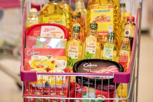 Frozen products spur hot growth at KIDO Kdc Trang 35